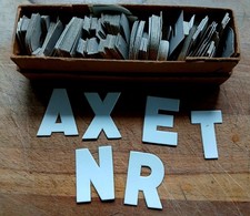 Konvolut alte DDR Buchstaben Wandzeitung Pappe H 5cm