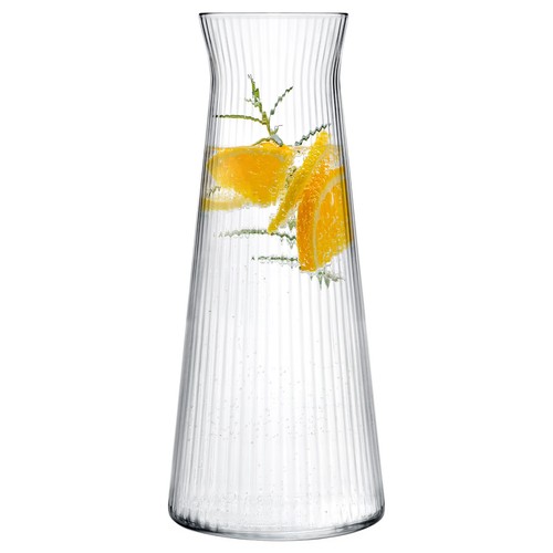 Wasserkaraffe aus geriffeltem