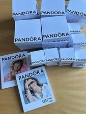 48 Pandora Boxen + 2 Kataloge