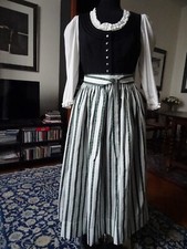 Dirndl Kombination mit Bluse &