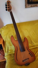 Azola Jazzman Acoustic Fretless E-Bass (upright-feel, Mammut-Elfenbein-Sattel))