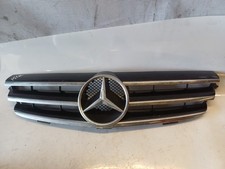 15CK* Mercedes-Benz W209 CLK Kühlergrill Frontgrill Grill Chrom A2098800223