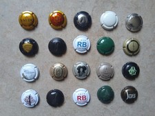 20 verschiedene Champagnerdeckel / Sektdeckel - Capsules de Champagne...