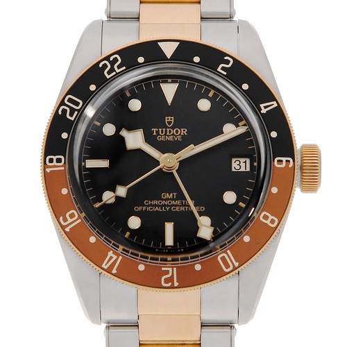 Tudor heritage black - heritage, bay