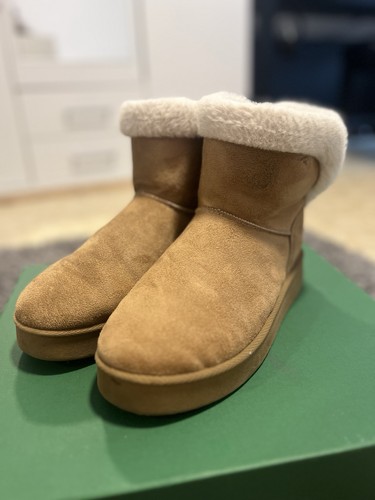 New yorker style ugg - 👢,