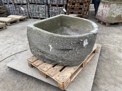 Alter brunnen aus granit - alter,
