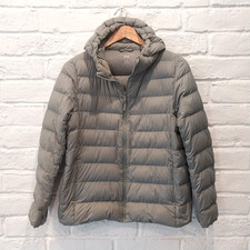 Uniqlo ultra light down puffer