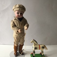 ANTIK Porzellankopfpuppe Kämmer & Reinhardt Originalkleidung JUNGE 34 cm um 19OO