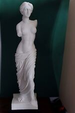 Venus von Milo aus Alabaster Höhe 63 cm