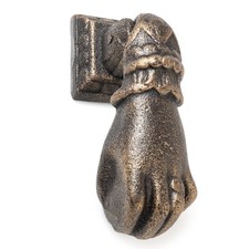 Türklopfer Hand schlägt zu