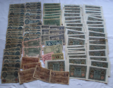 Sammlung mit 100 Banknoten