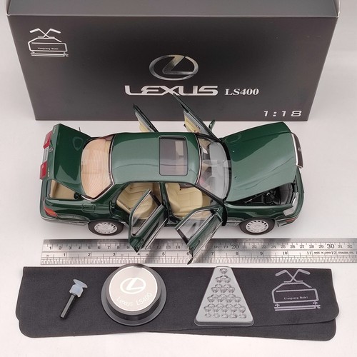 Lexus ls400 1st - 1/18,