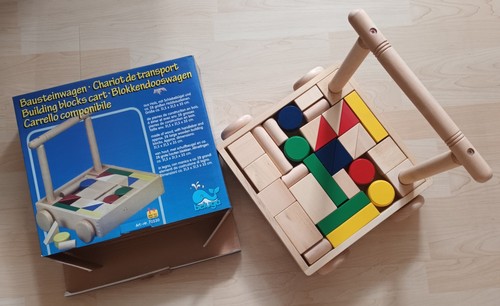 Bausteinwagen aus holz mit - aus, (mit