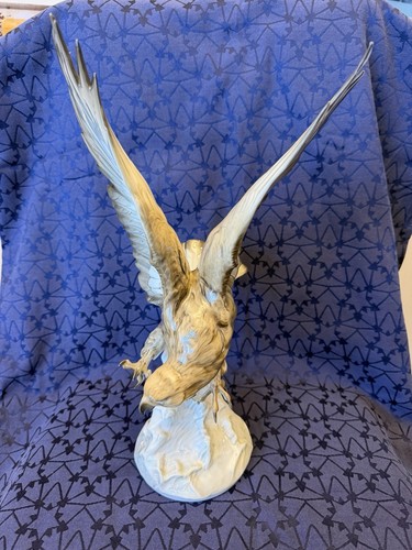 Adler figur aus porzellan - adler,