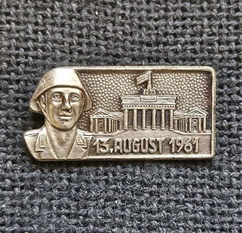 Abzeichen ddr august - ddr:, 1961