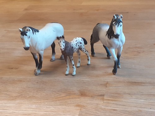 Schleichpferde 1x foheln - 1x,