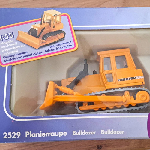 Liebherr planierraupe - liebherr,