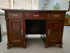 Schreibtisch Gründerzeit ,Nussbaum, Zustand sehr gut