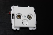 Gira Standard 55 SAT TV Radio Dose mit Abdeckung Blemde in reinweiß glänzend