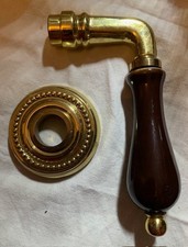 1 Türgriff mit  Rosette 