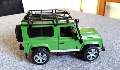 Bruder land rover defender - land,
