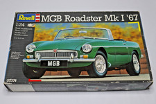 REVELL 07374 MGB ROADSTER MK.I