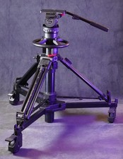 Sachtler Pedestal C III Stativsystem mit Video 18P Flatbase Adapter  und Dolly S