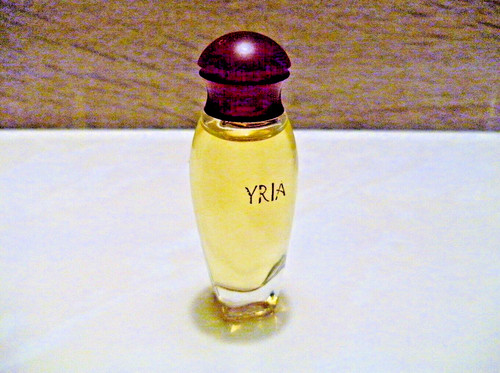 Yria parfum miniatur yves - -,