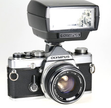 Olympus OM-1 mit F.Zuiko 1,8/50mm #1427741 + T32