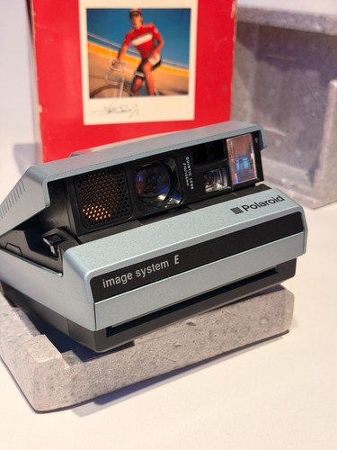 Polaroid image - 🎞️,