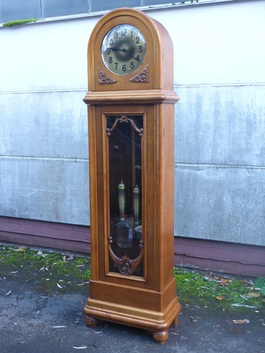 Alte standuhr mit pendel - standuhr,