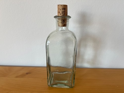 Glasflasche mit korken - mit,