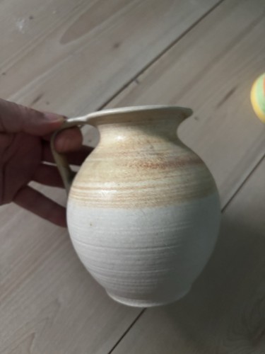 Kleiner krug mit henkel - mit,