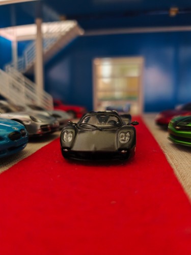 Pagani utopia in voll - 1:64,