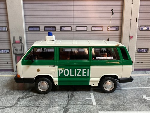 Bus polizei berlin mit - t3,
