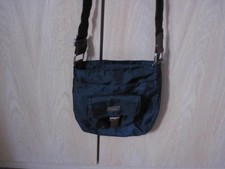 Tamaris Umhängetasche, dunkelblau, Top Zustand!