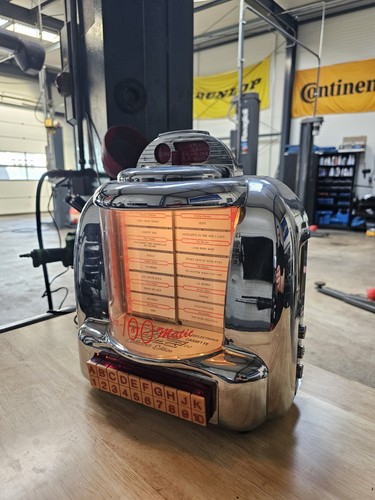Retro jukebox radio - jukebox,