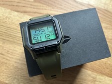 Nixon Regulus Digitaluhr