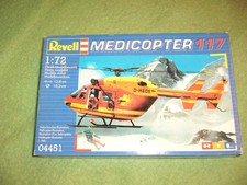 Flugzeug-Modellbausatz 1:72