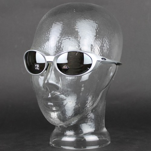 Oakley eye jacket redux - eye,