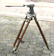 Filmstativ - Stativ für ARRI 35 II  mit Schwenk-Neigekopf 40iger/50iger Jahre