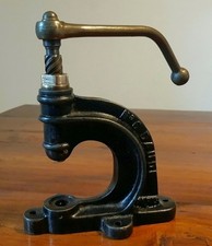 Nietenpresse Antik Daude Nr. 6 Frankreich Spindelpresse Ösenpresse Sattler Alt