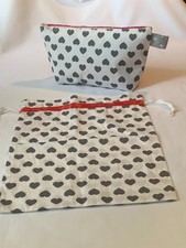 Kultur- Utensilien- Tasche Rot