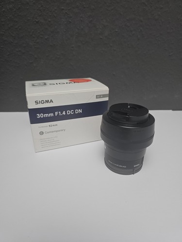 Sigma 30mm dc - dc, dn