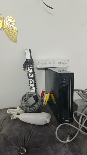 Black nintendo wii - black,