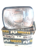 Vorderer Scheinwerfer +