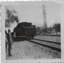Foto Dampflok BR 57.10-35 (preuß. G 10) vor Militärzug, vmtl. Sowjetunion ~1942