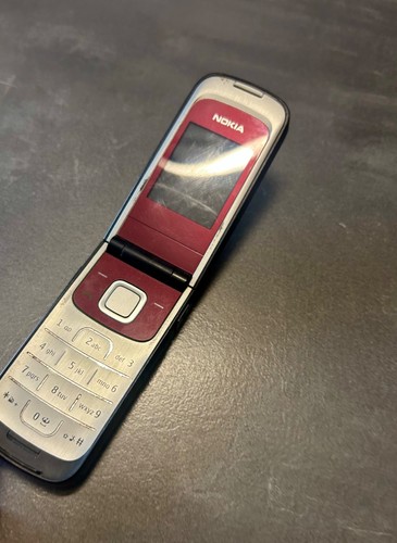 Nokia 2720 fold - fold,
