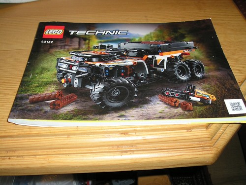 Lego technic 42139 action quod - lego,