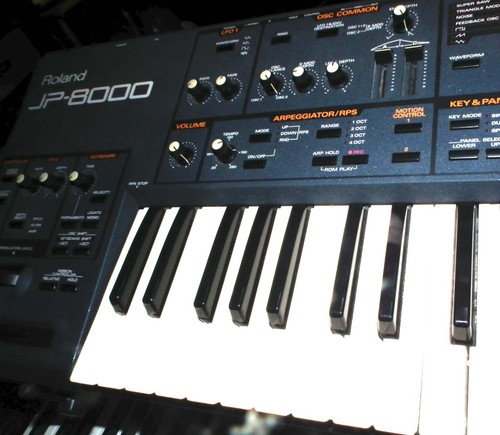Roland synthesizer 8000 - roland,